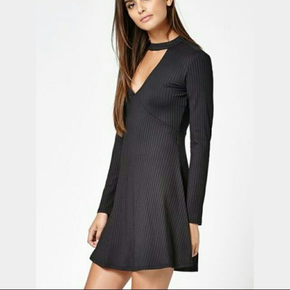 Kendall & Kylie Black Keyhole Long Sleeve Dress